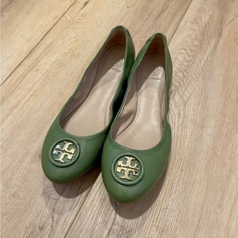 Tory Burch flats - Picture 1 of 3